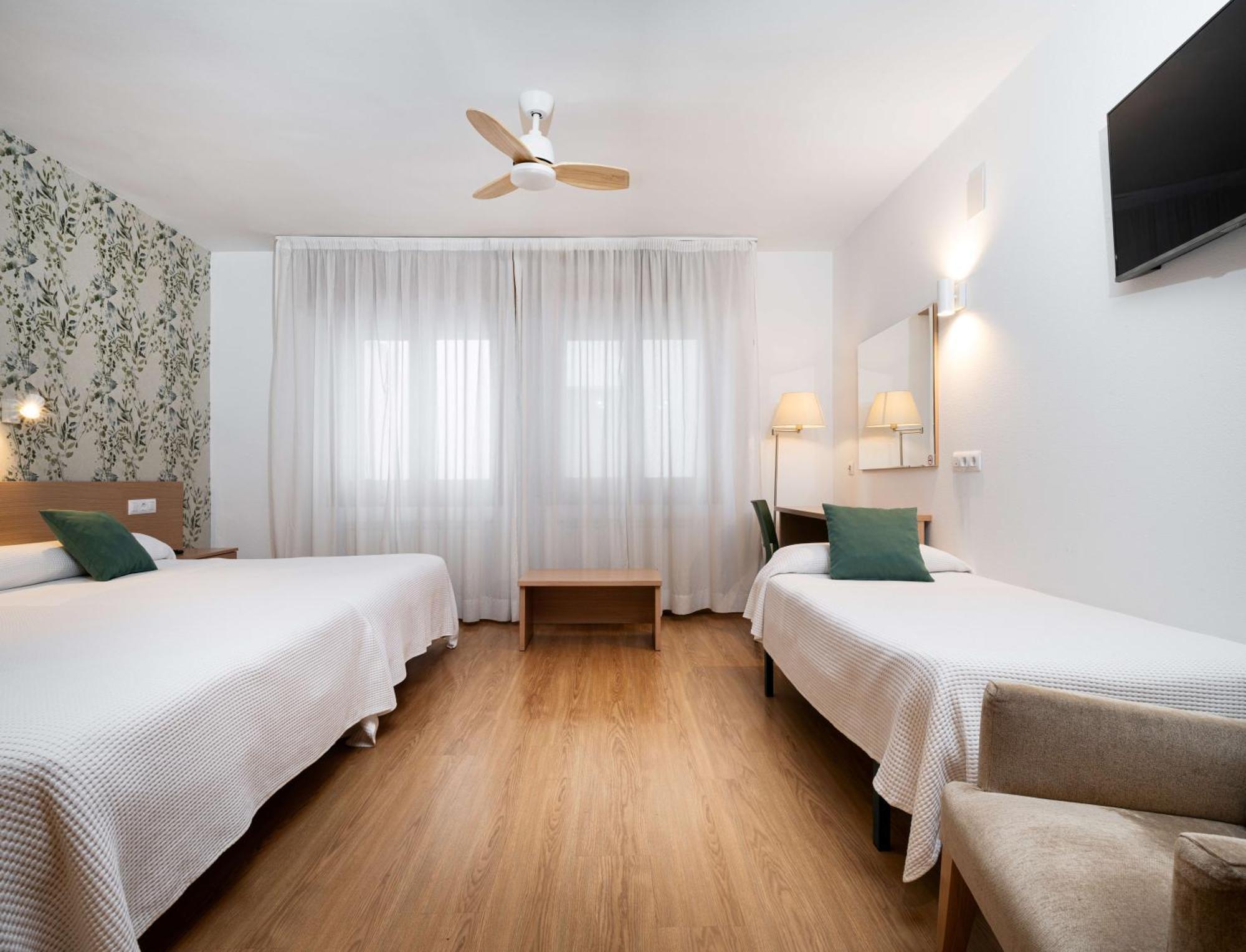 Hotel Mi Casa Sabiñánigo Eksteriør bilde