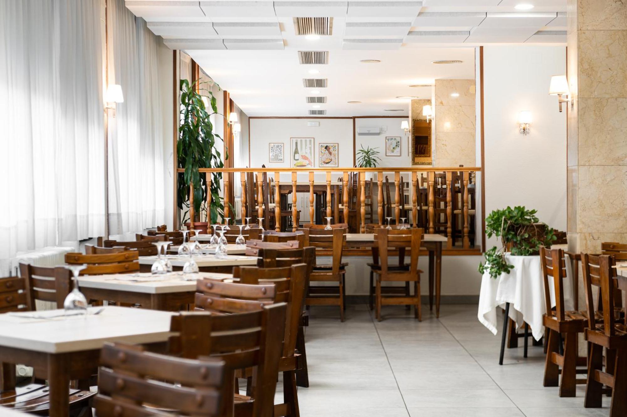 Hotel Mi Casa Sabiñánigo Eksteriør bilde